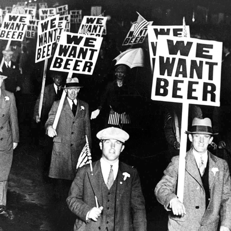 Black and White We Want Beer P - đánh giá và giá Photography New York