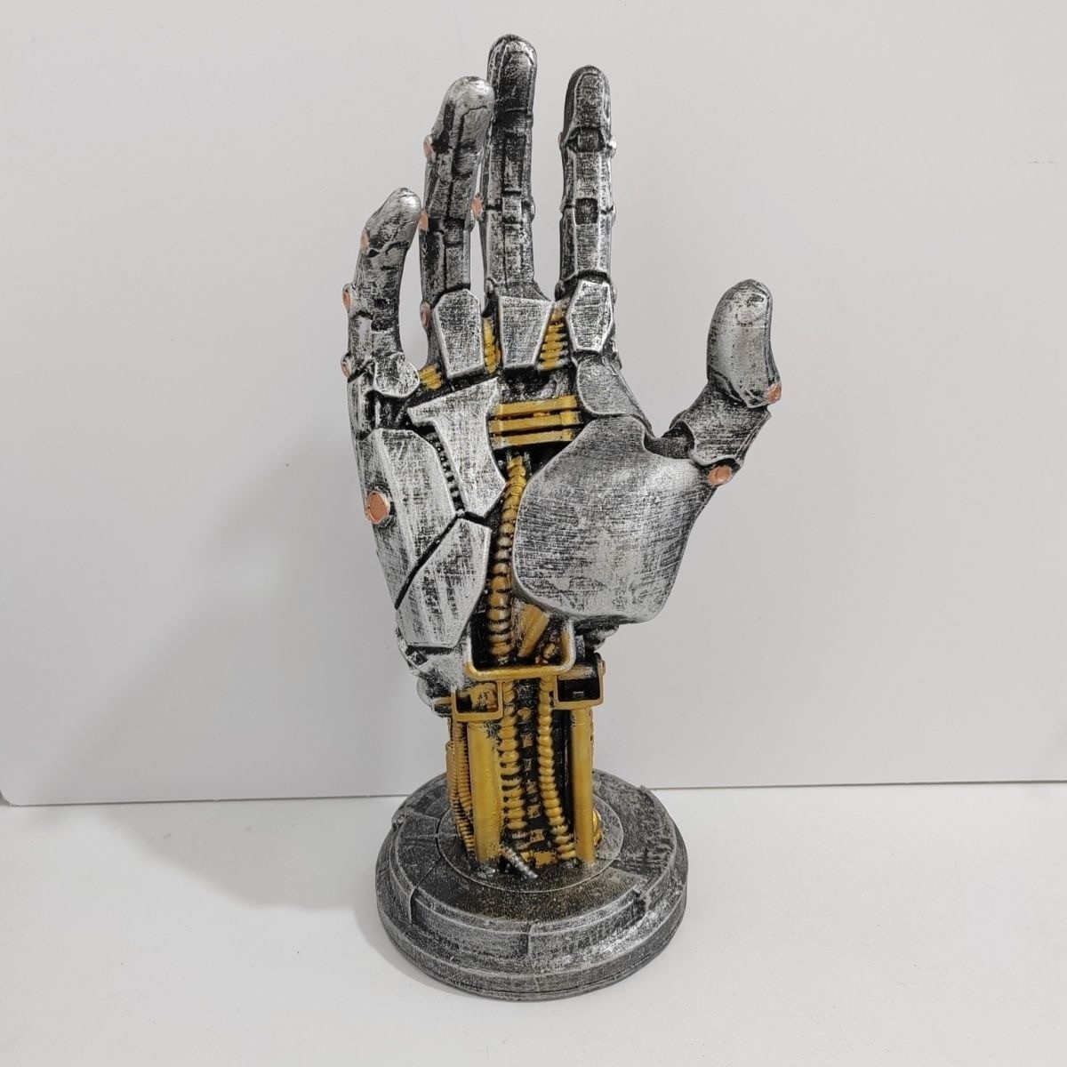 Cyberpunk Mechanical Hand Disp - đánh giá và giá Photography Game